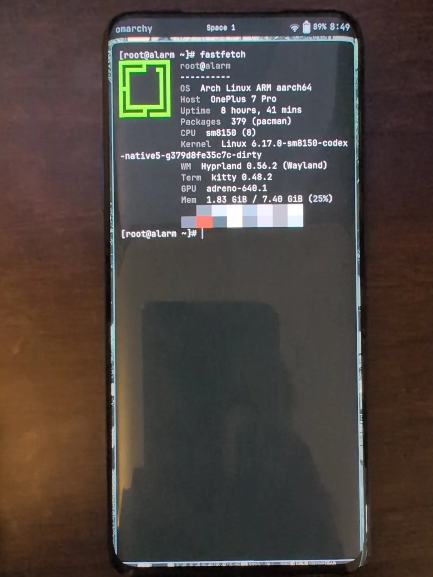 Arch Linux Fastfetch running on the OnePlus 7 Pro
